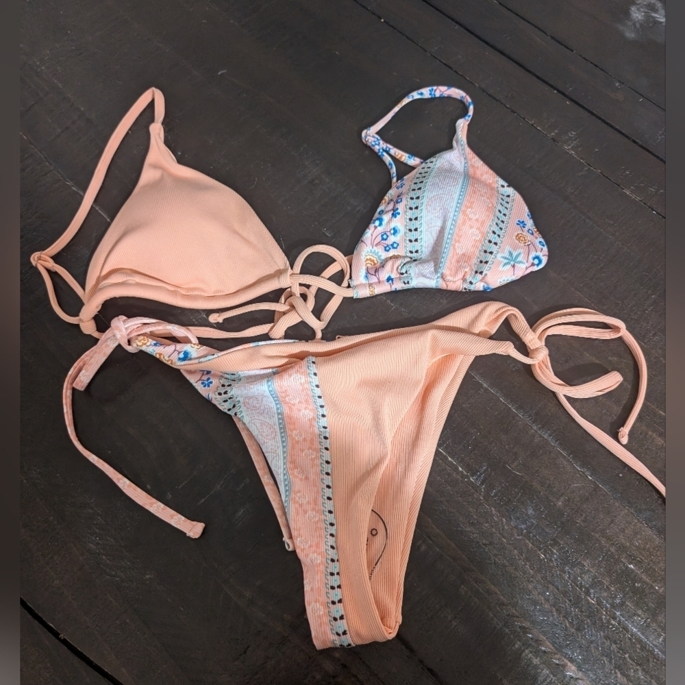 ROMWE Peach and Floral Bikini